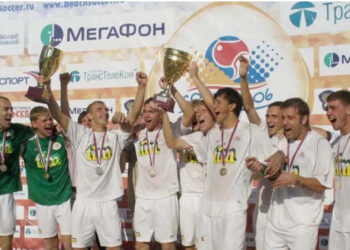 Команда «TIM» (Санкт-Петербург) - чемпион России по пляжному футболу в 2006 году