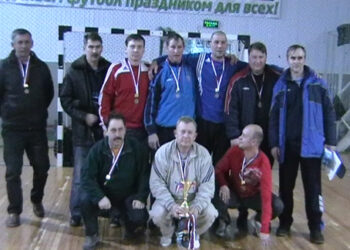 Призер турнира по мини-футболу команда «Крислер» (Матвеев Курган)