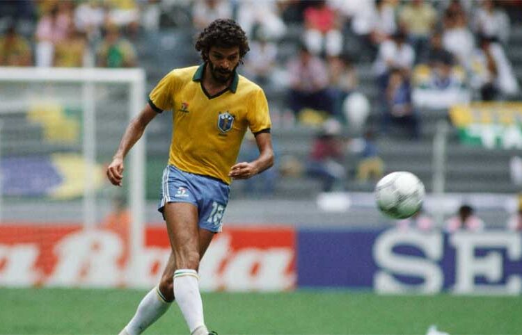 Сократес бразильский футболист Футбол ЮФОСКФО Статья И ты Сократес из Советского спорта