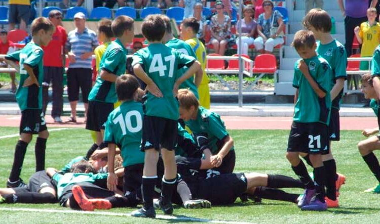 ДФЛ Еврозона Дона футболисты 2000 г в 2012 году Футбол ЮФОСКФО ДФЛ Еврозона Дона футболисты 2000 г в 2012 году