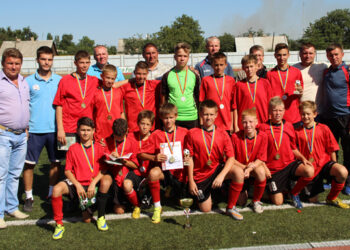 1 место заняла команда «Звезда» из Ростова-на-Дону