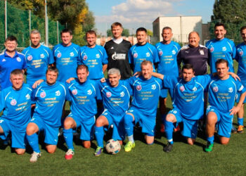 Ветераны Динамо Ставрополь одержали вторую к ряду победу в Первенства России по футболу среди ветеранов 40 лет.