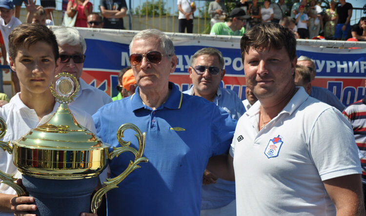 Виктор Понедельник 2014 год Футбол ЮФОСКФО Виктор Понедельник 2014 год