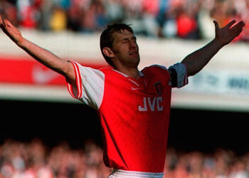 Азарт и спорт - какие футболисты играют на деньги