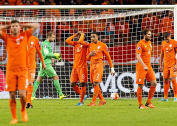 Какие сборные по футболу на оборе ЧЕ 2016 разочаровали