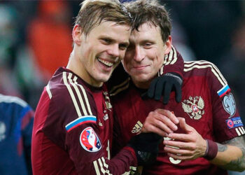 Футболисты Кокорин и Мамаев вновь в центре скандала - они побили чиновников