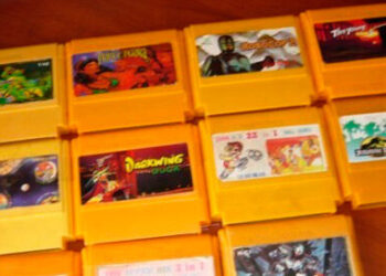 Геймер собрал коллекцию компьютерных игр популярных в 90-х годах