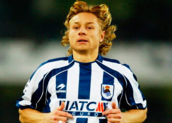 Валерий Карпин продает футболку за один биткоин