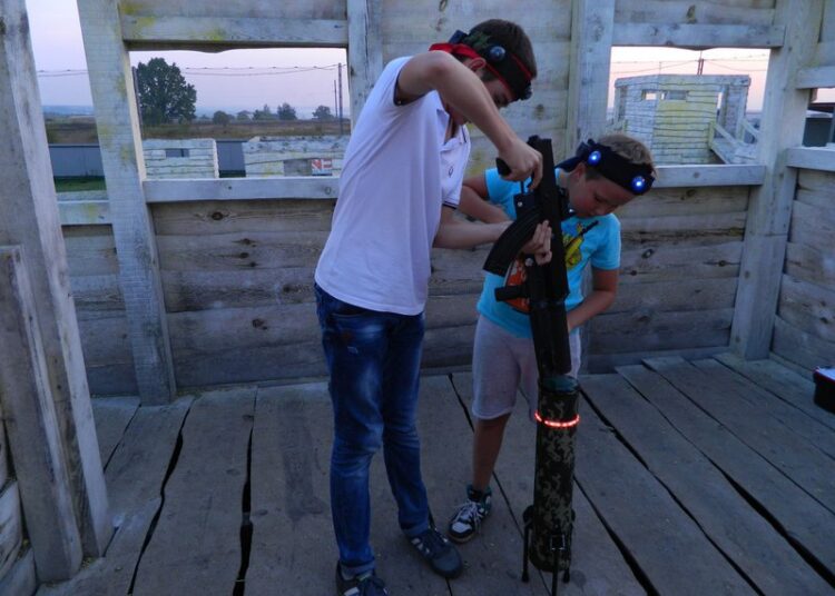 Играем в пейнтбол Футбол ЮФОСКФО Bnbpaintballcom пейнтбольный клуб BNB