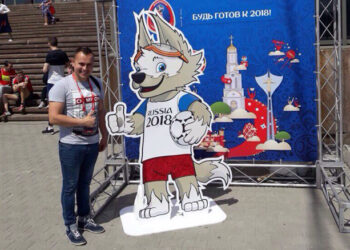 / Эмблема ЧМ-2018 по футболу Забивака в Ростове /