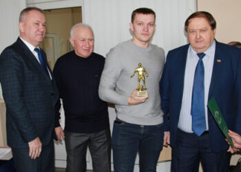 Лучшие  футболисты 2016 года в Ростовской области по номинациям