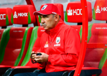 Что сейчас с Курбаном Бердыева, кого он тренирует