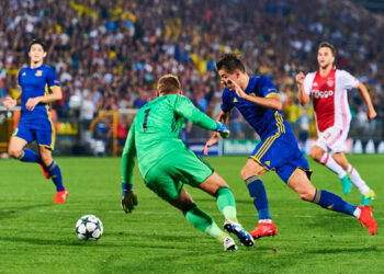 5 лучших операторов спортивных ставок в РФ