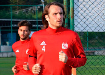 Футболист Виталий Дьяков в Турции