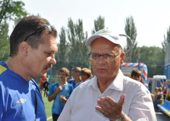 Анатолий Митюхин - Ростсельмаш