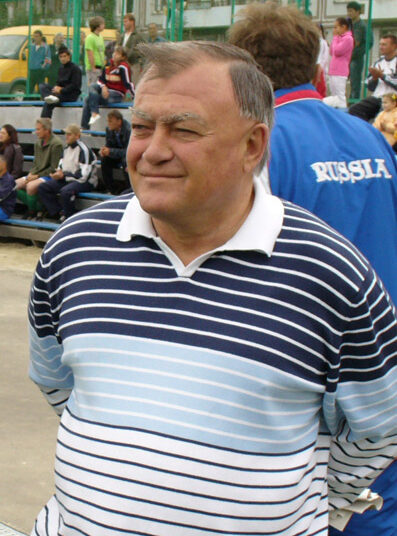 Эдуард Лакомов Футболом нести мир в дома интервью