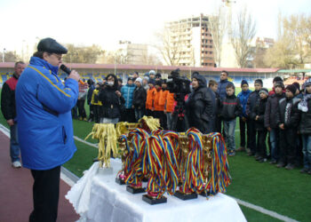 Футбол в Зверево: условий нет, а дети занимают первое место!