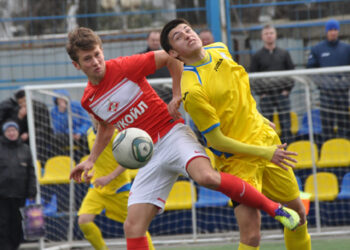 Как научить жену любить футбол