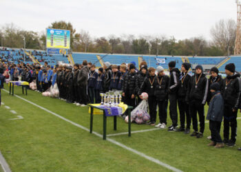 Круг почета на «Олимп-2» юных футболистов Дона!