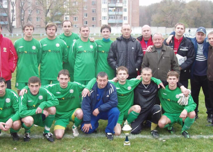 Команда Шахтер Лихой по футболу победитель Кубка Федерации футбола 1 й и 2 й лиги