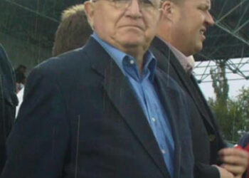 На фото: Никита Симонян на награждении детей в Ростове-на-Дону