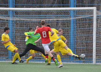 Первенство России по футболу среди юношей