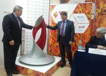 В Ростове передали в дар Чашу Олимпийского огня Сочи-2014