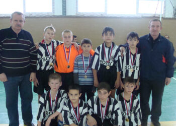 Юные футболисты Мартыновского района