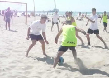 Юноши из Чалтыря победили в турнире ЮФО по пляжному футболу