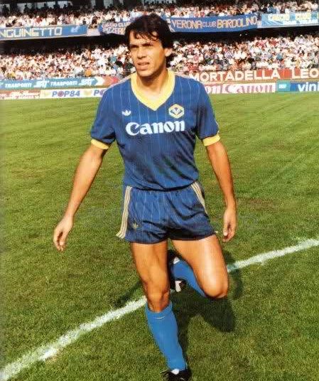 Звезды мирового футбола 1980х Антонио Ди Дженнаро Газета Советский спорт 1986 год Пришелец из Вероны Футбол ЮФОСКФО Футболист Антонио Ди Дженнаро перед ЧМ 1986 Сборная Италии