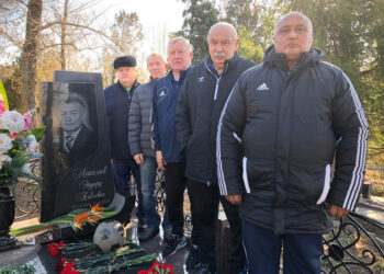 10 лет со дня ухода из жизни Эдуарда Лакомова