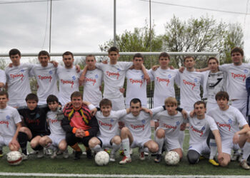 Футбольная команда «Динамо-Тренд» (Ростов) 2011 года