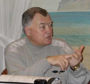 Эдуард Лакомов