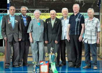 Версты войны футбольных мастеров Ростова