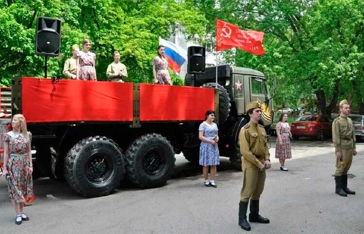 3 августа в Ростове 1941го возобновили первенство по футболу Футбол ЮФОСКФО 3 августа в Ростове 1941 го возобновили первенство футбола