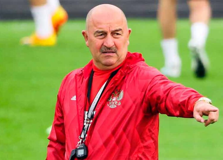 С Черчесов отметил 57 лет Футбол ЮФОСКФО Станиславу Черчесову исполнилось 57 лет Поздравляем