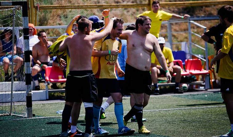 С 1xBet делай ставки на спорт онлайн в один клик Футбол ЮФОСКФО С 1xBet делай ставки онлайн в один клик