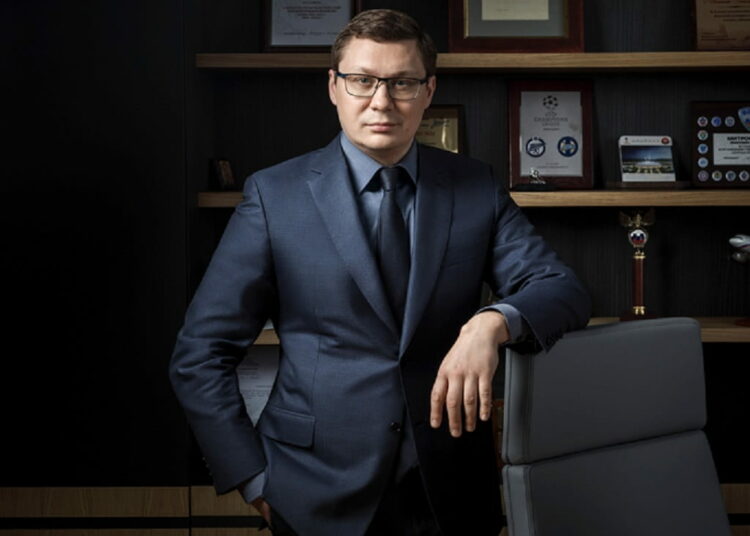 Максим Митрофанов отмечает день рождения 20 июня 2021 ему исполнилось 39 лет Футбол ЮФОСКФО Заместитель генерального секретаря РФС директор по развитию Максим Митрофанов