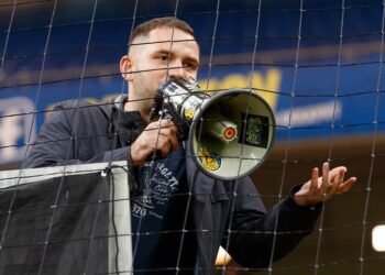 Кто поднимет ФК Ростов со дна таблицы