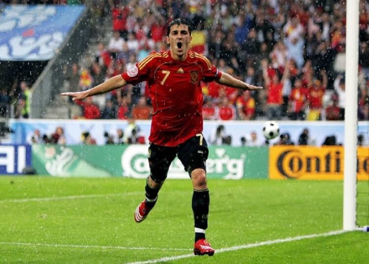 Давид Вилья лучший бомбардир в истории сборной Испании Футбол ЮФОСКФО Давид Вилья лучший забивала в истории сб Испании