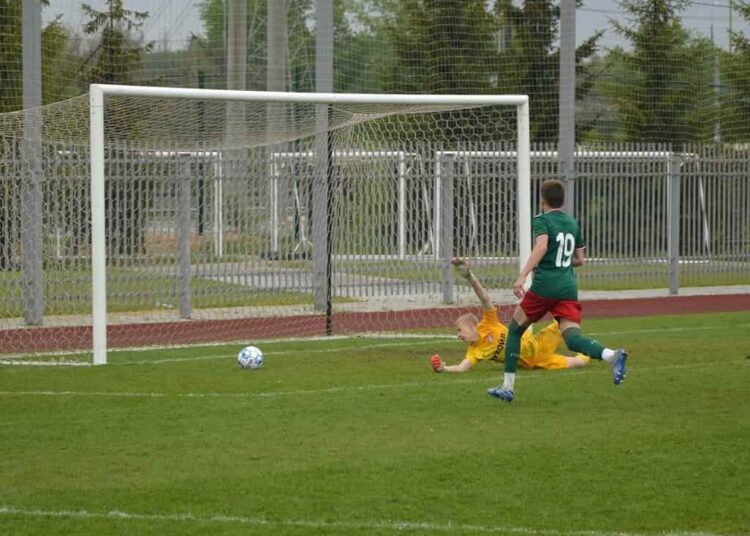 Первенство ЮФОСКФО 2009 2010 2012 гр по футболу 2022 Ейск Футбол ЮФОСКФО ЮФО СКФО 2009 2010 2012 гр футбол 2022 в Ейске