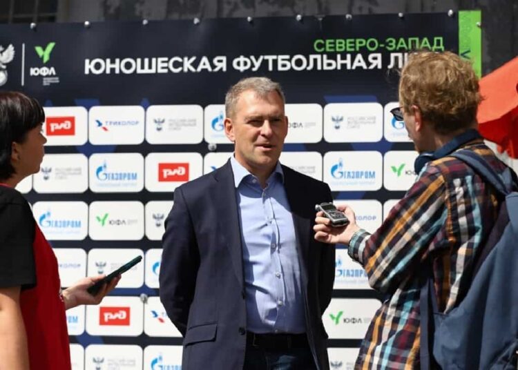 Николай Голубев возглавил федерацию футбола СевероЗапад Футбол ЮФОСКФО Президентом Объединения Федераций Футбола Северо Запад на четырехлетний срок был единогласно избран Николай Голубев