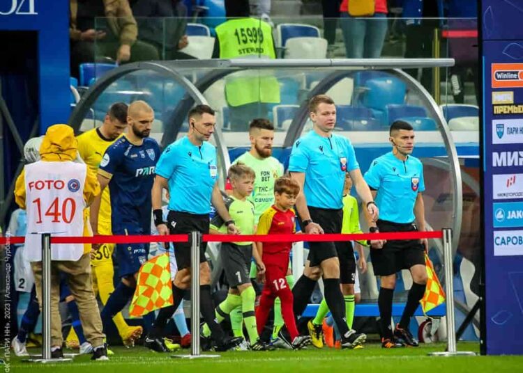 Игровое расстройство ПАРИ НН Ростов 10 26082023 Футбол ЮФОСКФО ФК Ростов в гостях черная полоса тянется с прошлого сезона