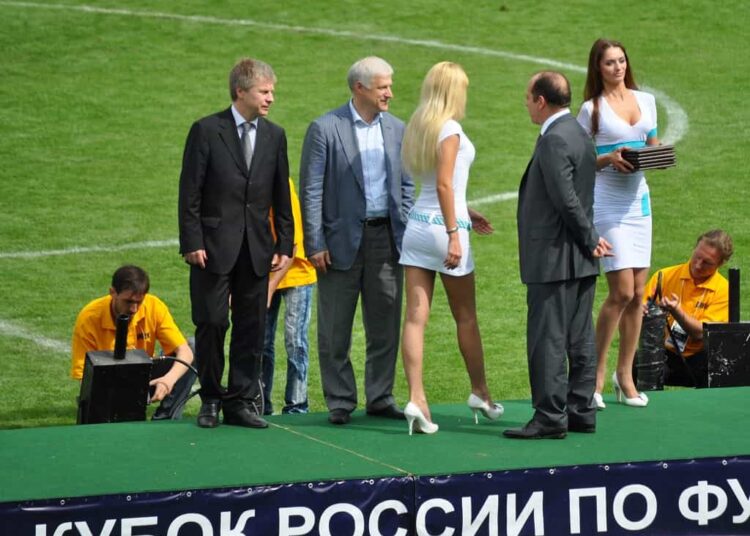 Заледеневшие иллюзии Поток футбольных талантов в Европу иссяк Футбол ЮФОСКФО Футболисты России в Европе не прижились