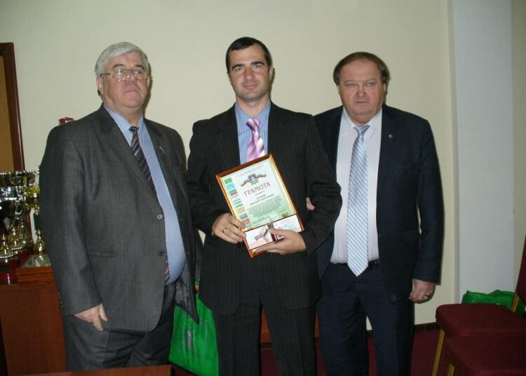 Вручены награды РФС работникам ФФ ЮФО СКФО