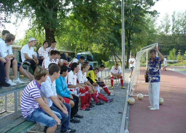 Кубок газеты Молот Ростовская область 20162017 год Футбол ЮФОСКФО Кубок по футболу газеты Молот Ростовская область 2016 2017