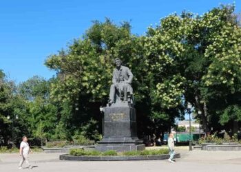 Получило ли Торпедо Таганрог лицензию ПФЛ на 2005 год?