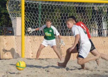 Результаты игр Первенства Ростовской области по пляжному футболу 2015 года