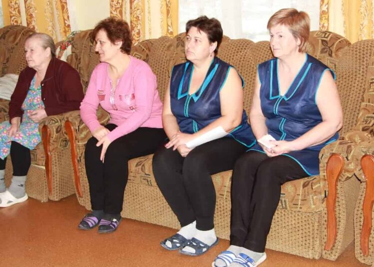 Съемный чехол для дивана сохранит мягкую мебель Футбол ЮФОСКФО Диван со съемным чехлом на подлокотники какие бывают