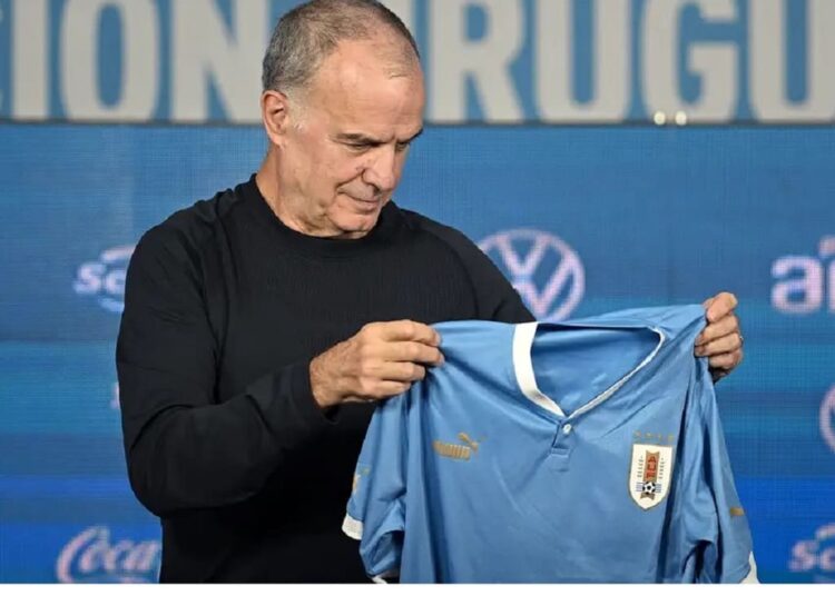 Отбор ЧМ по футболу 2026 Южная Америка Футбол ЮФОСКФО Отбор ЧМ2026 Ю Америка Уругвай побеждает Аргентину и Бразилию